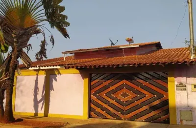 Casa à venda com 3 quartos sendo 1 suíte de 230,00 m², jardim pompéia - goiânia.