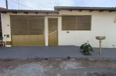 Casa com 3 quartos à venda na Rua 5, conjunto f, Conjunto Fabiana, Goiânia