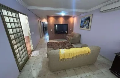 Casa ampla com 3 quartos a 500m da ufg - setor residencial campus
