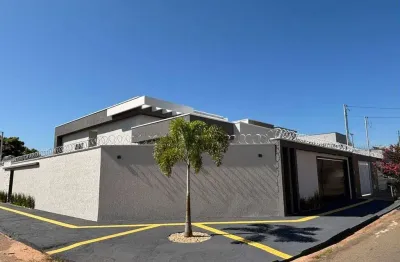 Casa com 3 quartos à venda na Rua RC 15, Residencial Canadá, Goiânia