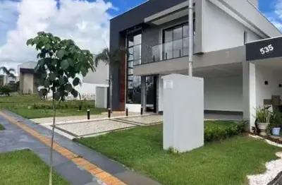 Sobrado à venda sendo 4 Suítes de 230,00 m² no Condomínio Terras Alpha 2.