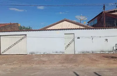 Casa com 4 quartos à venda na Avenida Ademar de Barros, 4, Vila Pedroso, Goiânia