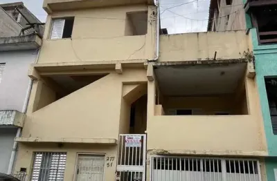 Imóvel impecável na fazenda da juta: casa com 5 quartos, 3 salas, 4 banheiros e 120m² de área!