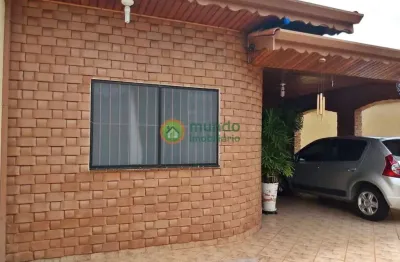 Casa com 4 quartos à venda na Rua Narizinho, 777, Jardim Gurilândia, Taubaté