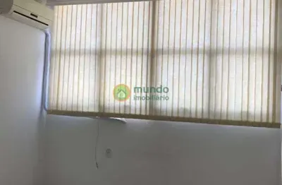 Sala comercial para alugar na Praça Monsenhor Silva Barros, 254, Centro, Taubaté