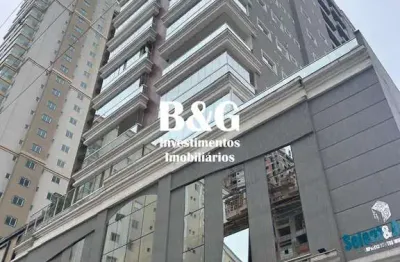 Apartamento com 3 suítes, na área central da meia praia. pronto para morar!