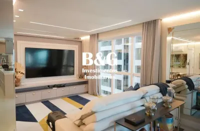 Apartamento lindamente mobiliado, decorado e equipado! apenas 280m da praia.