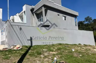 Casa com 3 dormitórios à venda, 137 m² por r$ 910.000,00 - chácara jaguari (fazendinha) - santana de parnaíba/sp