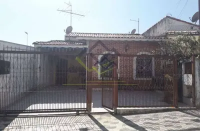 Casa com 3 dormitórios à venda, 199 m² por R$ 590.000,00 - Vila Adelino - Suzano/SP