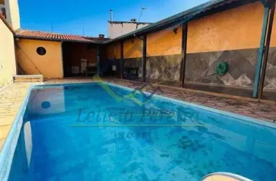 Casa com 3 quartos à venda, 381 m² por R$ 900.000 - Vila Romanópolis - Ferraz de Vasconcelos/SP