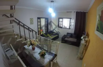 Sobrado com 3 dormitórios à venda, 160 m² por R$ 420.000,00 - Parque Maria Helena - Suzano/SP