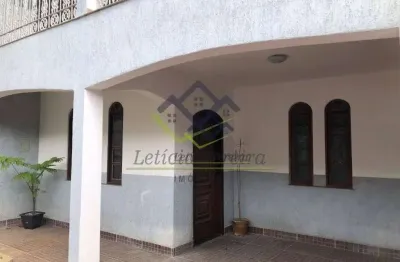 Sobrado com 4 Quartos à venda, 234 m² por R$ 795.000 - Jardim Medina - Poá/SP