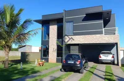 Sobrado com 4 quartos, sendo 2 suítes à venda, 380 m² por R$ 1.400.000 - Condominio ninho verde - Porangaba/SP