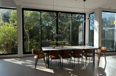 Sobrado 4 Quartos à venda, 307 m² por R$ 5.900.000 - Parque Residencial Itapeti - Mogi das Cruzes/SP