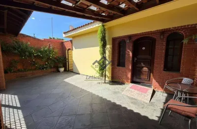 Sobrado com 3 Quartos à venda, 328 m² por R$ 950.000 - Conjunto Residencial Irai - Suzano/SP