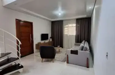 Sobrado com 3 quartos à venda por R$ 650.000 - Jardim Márcia - Suzano/SP