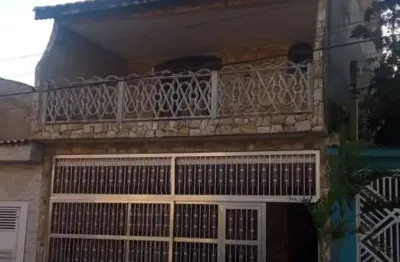 Sobrado a venda, 03 quartos, suíte, salão, churrasqueira, 02 vagas, jardim luciana, itaquaquecetuba, sp