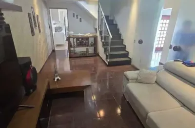 Sobrado a venda, 03 quartos, suíte, quintal, terraço, salão, edicula, 02 vagas, engenheiro goulart, sp