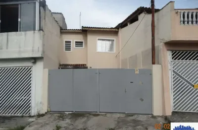 Casa com 2 quartos para alugar no Jardim Danfer, São Paulo 