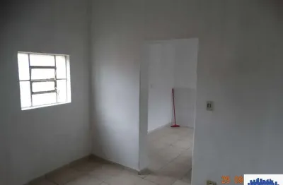 Casa com 2 quartos para alugar em Cangaíba, São Paulo 