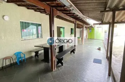 Casa colonial em lote de 406m² | 110m² de área construída | 06 vagas