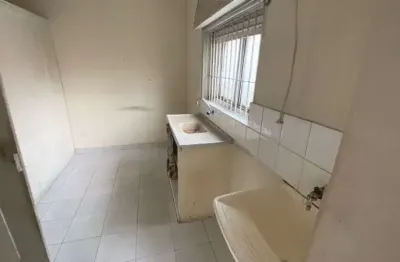 Casa com 1  dormitorio para alugar no bairo  cerâmica em  são caetano do sul