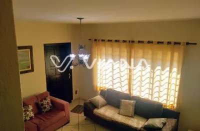 Casa comercial com 1 sala para alugar na Avenida Dom Pedro II, --, Campestre, Santo André