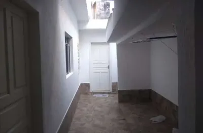 Casa com 1 quarto para alugar na Rua Antônio Caparros Canovas, --, Olímpico, São Caetano do Sul