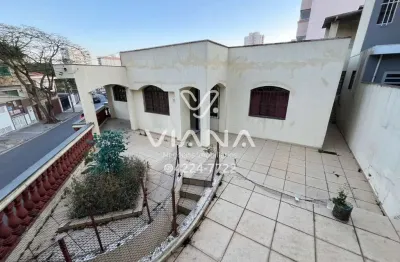 Casa assobradada com 3 dormitórios, 2 suítes e terraço no bairro campestre - santo andré