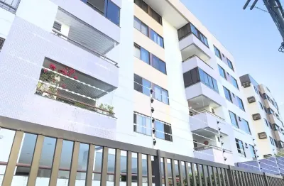 Cobertura a venda, 253m2, 4/4, 03 suítes, 02 vagas de garagem