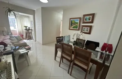 Apartamento 2/4, 61 m2, varanda, banheiro social, vaga de garagem