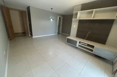 Apartamento à venda, 95m2, 3/4, suíte, varanda, 02 vagas garagem