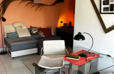 Apartamento à venda 2/4, suíte, varanda integrada, 78m2, vaga garagem