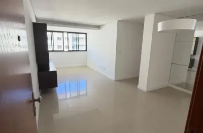 Apartamento à venda 3/4, suíte, 90m2, andar alto, 02 vagas garagem