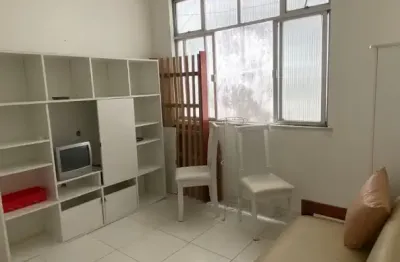 Apartamento à venda 1/4, sala, banheiro social, cozinha , área de serviço, 50m2