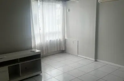Apartamento pra locação, 3/4, suíte, 103m2, vaga de garagem