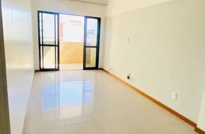 Apartamento à venda costa azul, 3/4, suíte, varanda, nascente, salvador-ba