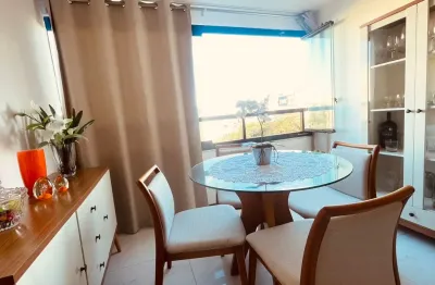 Apartamento à venda, 1/4, sala, cozinha americana, banheiro social, varanda integrada, vista mar