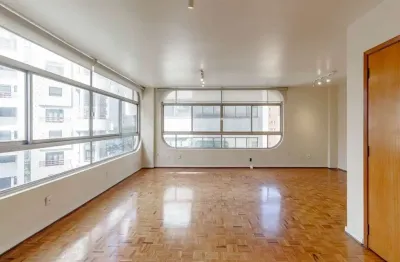 Itaim bibi! apartamento 3 dormitórios, lavabo e 2 vagas. sala janelas enormes e sol da manha!