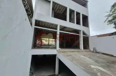 Comercial  com 550m2 em 4 pisos  20 vagas no sub solo jardim prudência