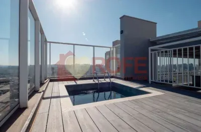Cobertura duplex de 234 m² reformada à venda no alto da boa vista. são 3 quartos, 2 suítes, 3 vagas.