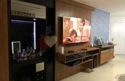 Apartamento lindíssimo, super bem decorado no condomínio olimpic. recém reformado, ao lado da estaçã