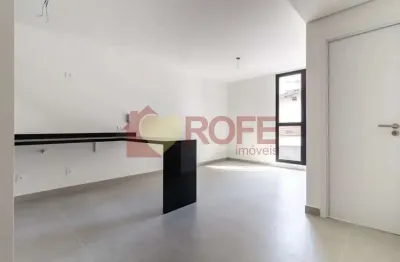 Casa em condomínio para venda com 2 quartos, sendo 1 suíte, 121m²