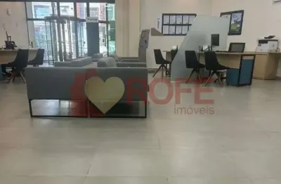 Imóvel comercial 310m², com vão livre, salas cozinha e banheiros