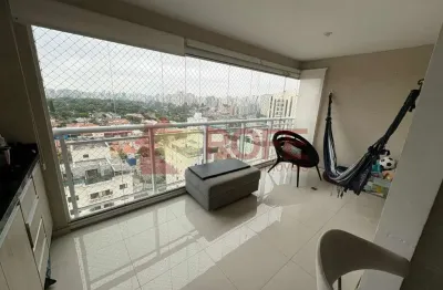 Apartamento na Vila Mascote à venda, com 2 suítes e 2 vagas, condomínio com piscina coberta