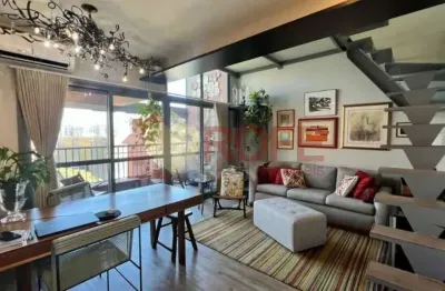 Imóvel de 01 suíte com pé direito duplo em moema próximo do metrô