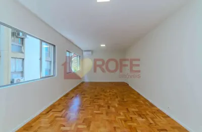 Apartamento reformado de 132m² com 3 quartos e 1 suíte no jardim paulista