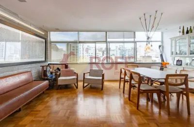 Apartamento reformado com 2 suítes e planta versátil no jardim paulista