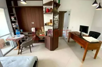 Apartamento 1 suíte | varanda envidraçada | 1 vaga | próximo ao metrô anhangabaú