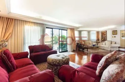 Apartamento amplo  à venda com 3 quartos, sendo 3 suítes, 294m2, 1 por andar e 3 vagas de garagem. p